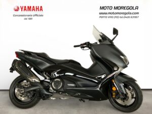 T-MAX 530 SX 2018 EM151
