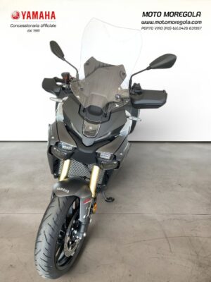 TRACER 9 GT Y-AMT ARGENTO OPACO 2025