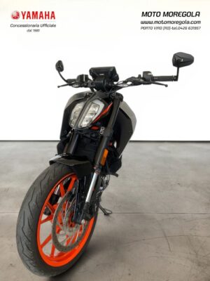 390 DUKE GRIGIO NERO 2022